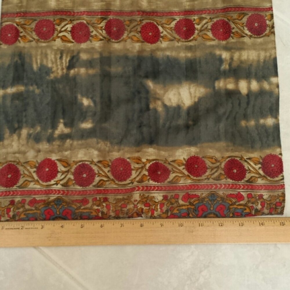 Beautiful Scarf - Picture 6 of 7